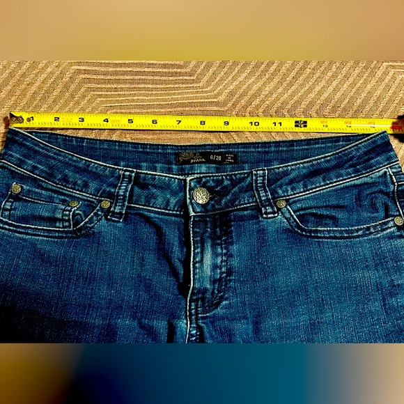 Women’s lightweight Prana Kara jeans EUC! - Picture 2 of 3